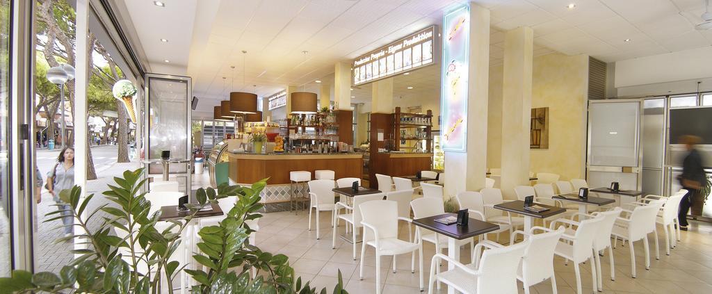 Hotel La Brezza Frontemare Lido di Jesolo