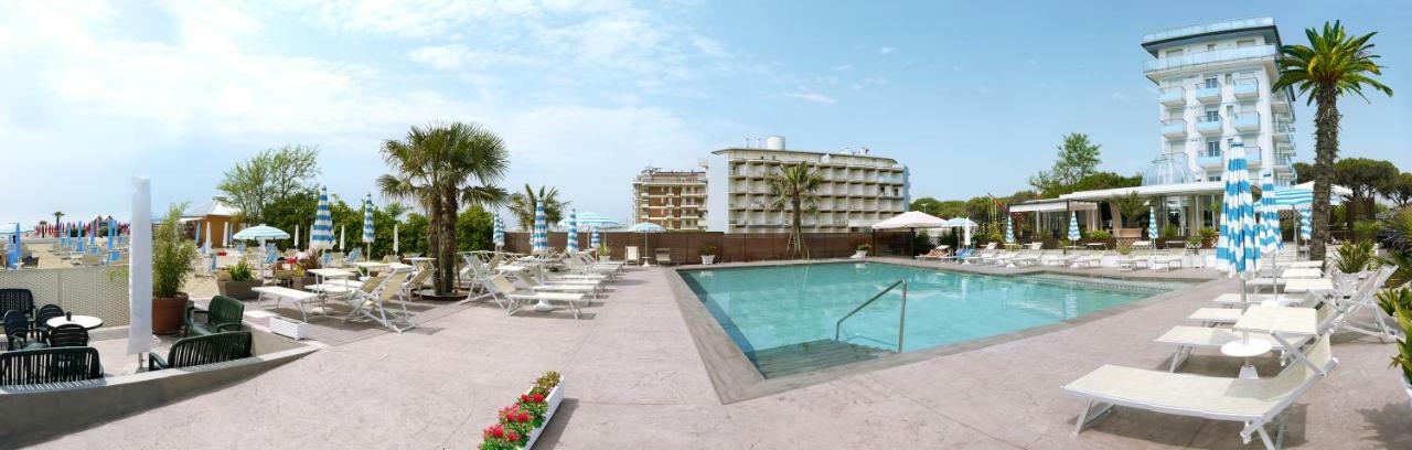 La Brezza Frontemare Hotel Lido di Jesolo