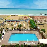 Hotel La Brezza frontemare