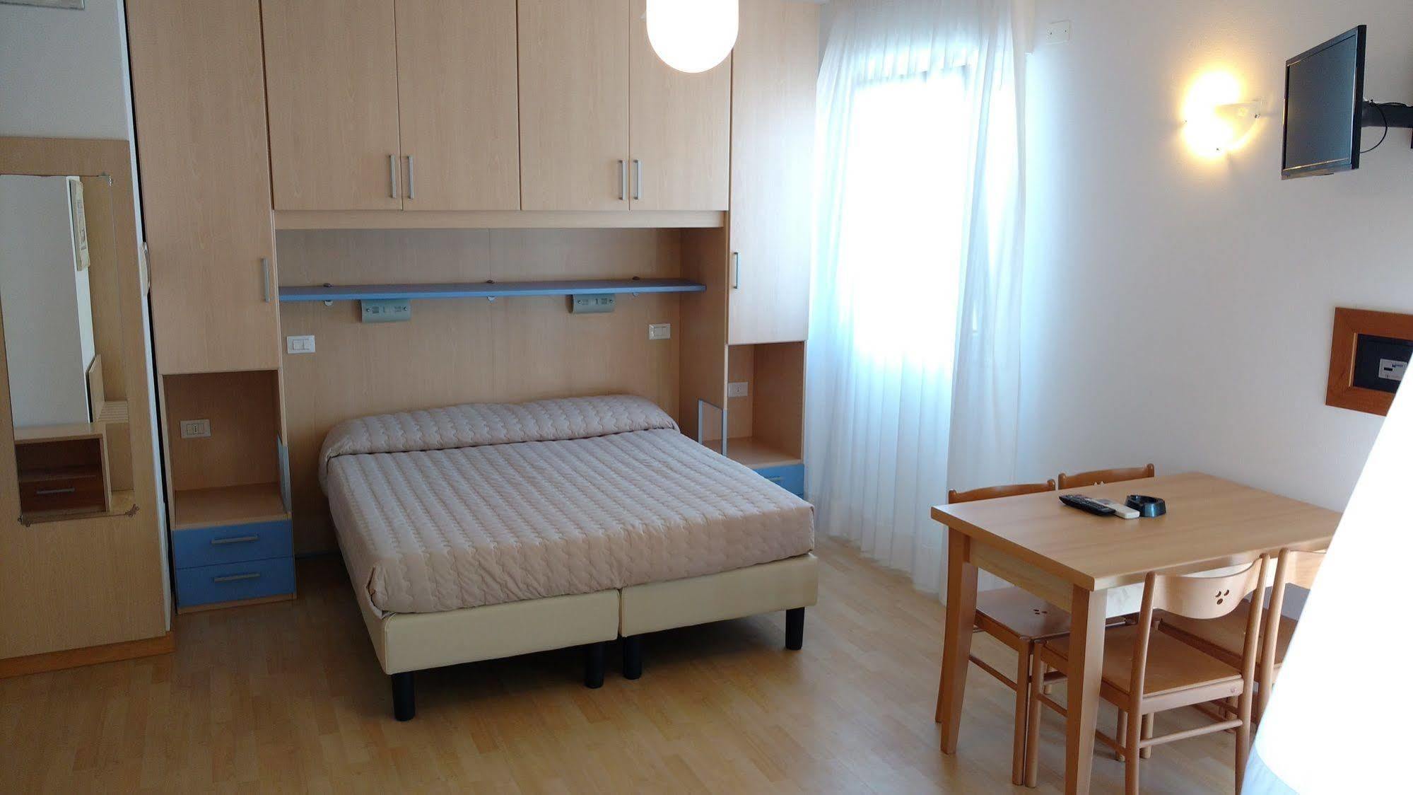 La Brezza Frontemare Hotel